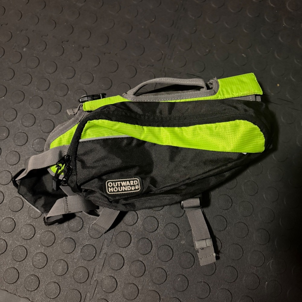 Outward Hound Dog Backpack Hiking Gear Small Medium Black Neon Green Reflective